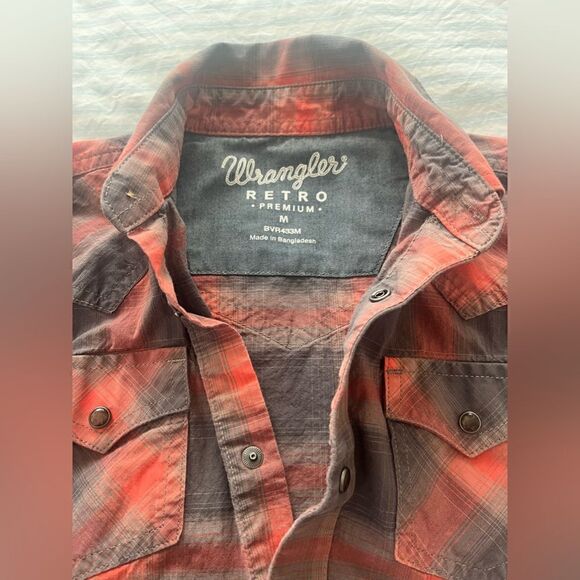 Wrangler Youth size Medium RETRO Premium long sleeve button up with snaps! NWOT - Picture 9 of 13